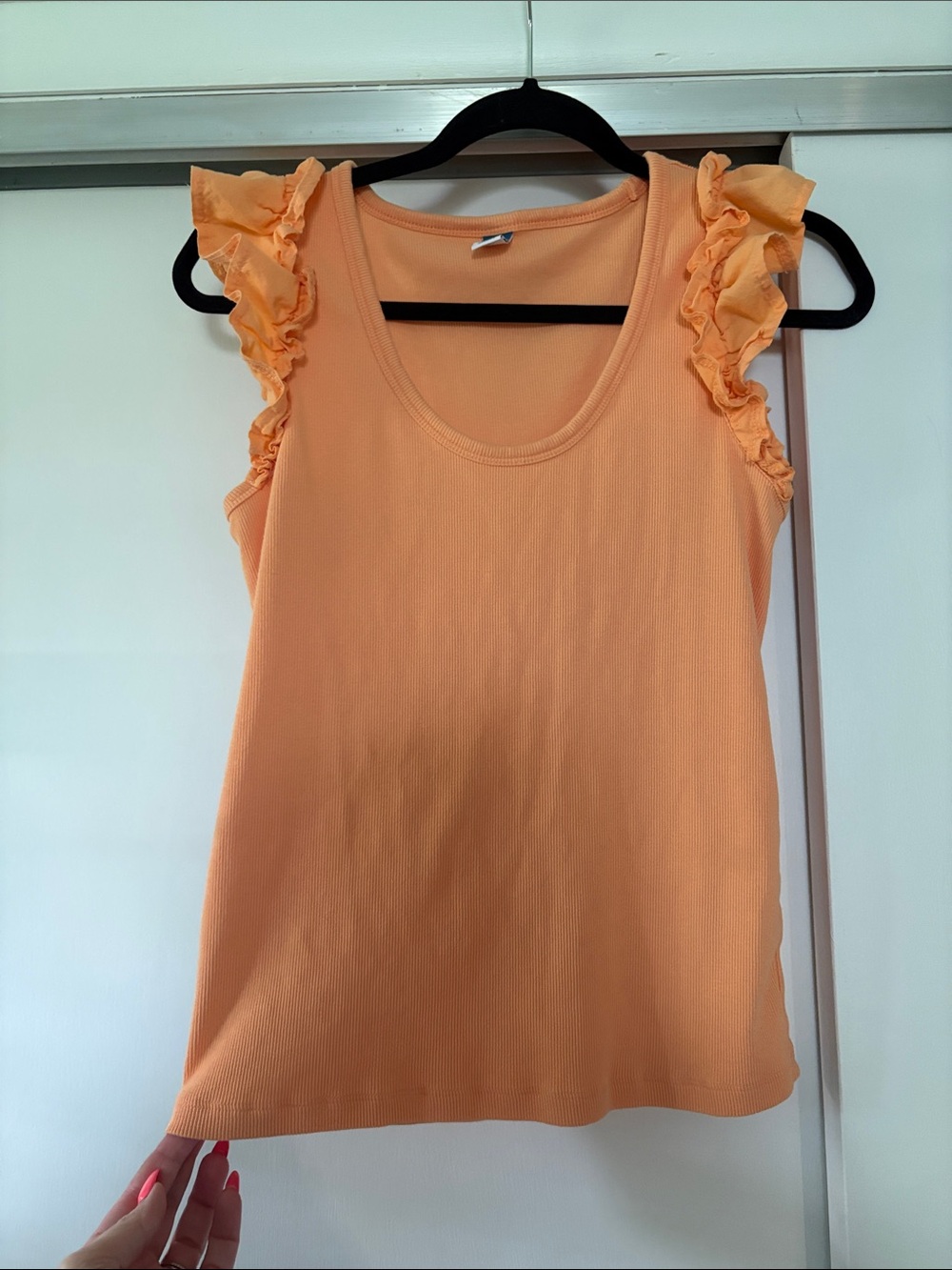 Old Navy size large peach/orange Ruffle Sleeve Top EUC